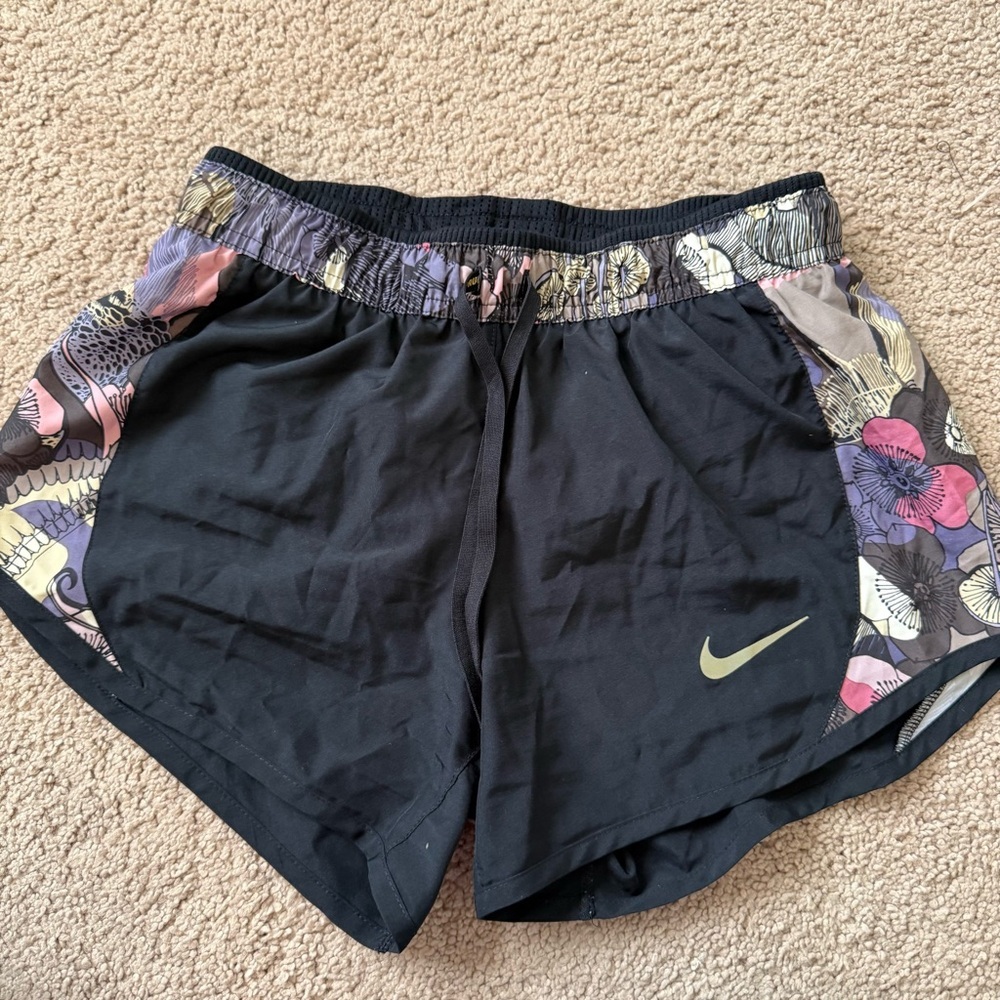 Nike Black Floral Women's Running Shorts XS